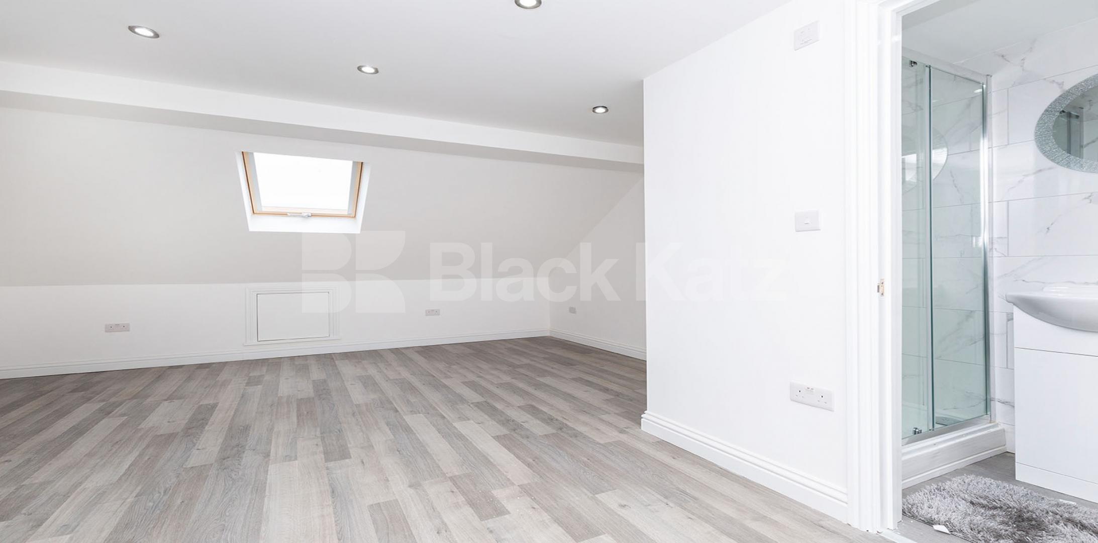 			3 Bedroom, 2 bath, 1 reception Apartment			 Portland Gardens, Harringey N4